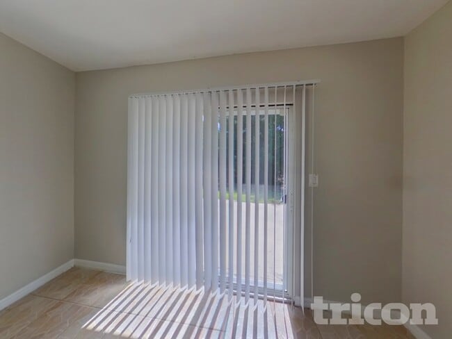 Foto del edificio - 2305 Cutler Ct