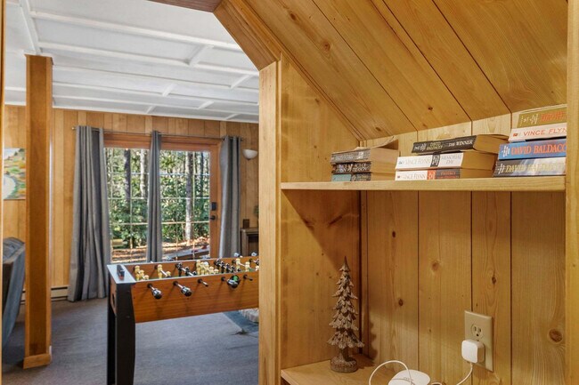 Foto del edificio - 161 Old Transylvania Turnpike