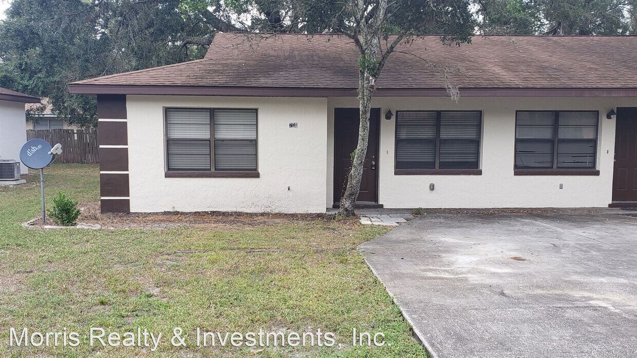 Primary Photo - 2 br, 1.5 bath House - 208 Tanglewood Dr