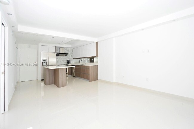 Building Photo - 401 Ocean Dr