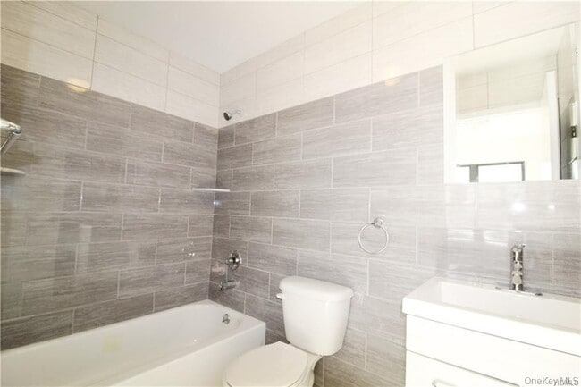 Foto del edificio - 1342 Prospect Ave