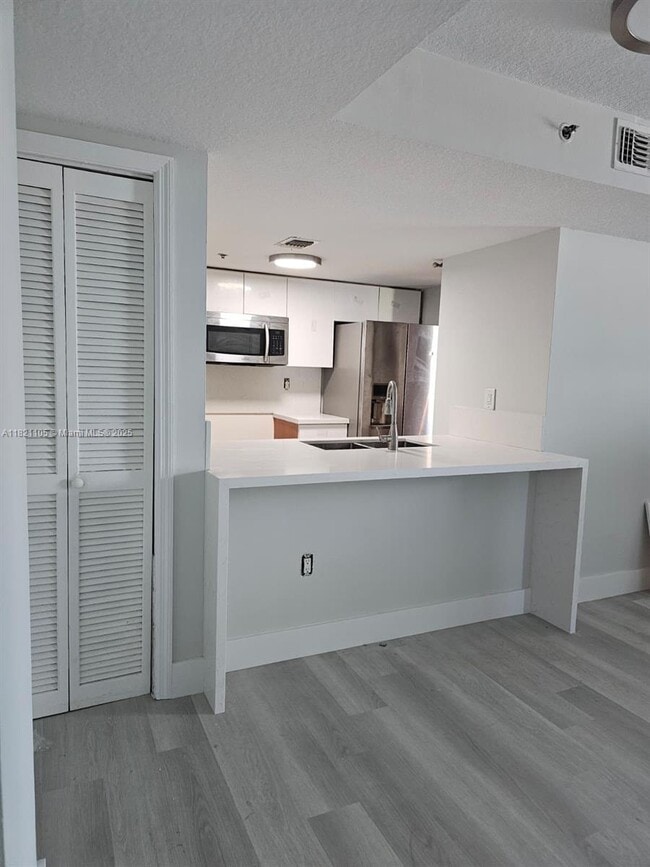 Building Photo - 1650 Coral Wy