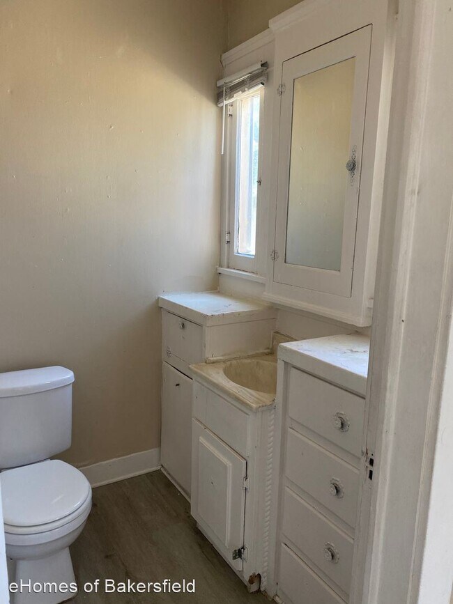 Building Photo - 1 br, 1 bath House - 328 Jefferson St.