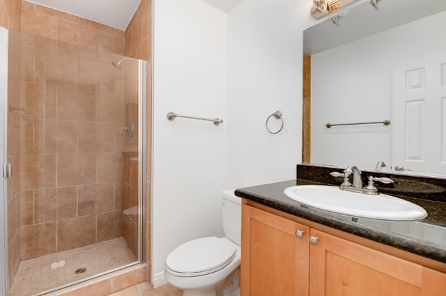 Foto del edificio - 5540 Lindo Paseo