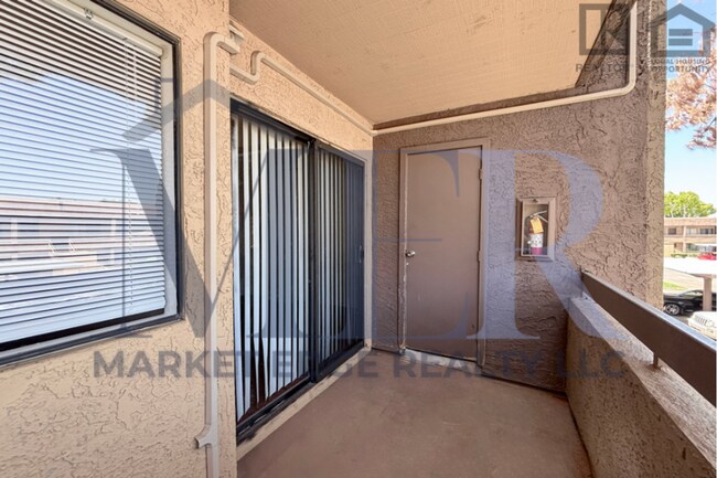 Building Photo - 2Bed/2Bath Apt at Greenway/35th Ave! Move-In Ready on 08/06/2026!
