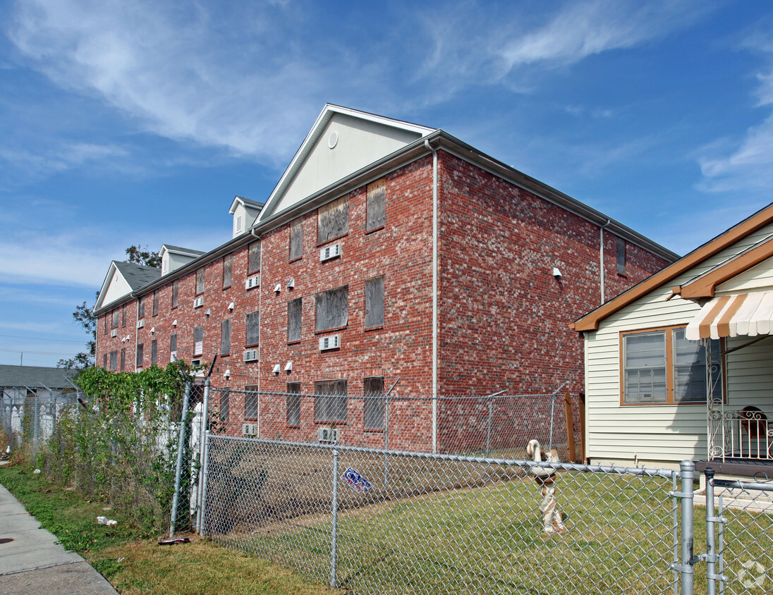 Building Photo - Fortner Manor