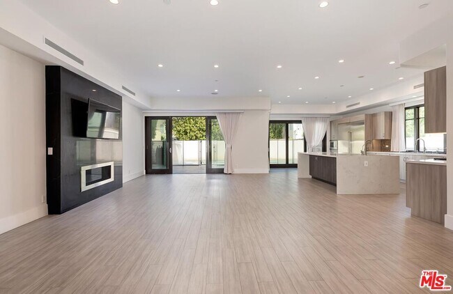 Foto del edificio - 312 S Palm Dr