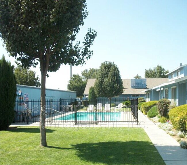 Building Photo - 699-703 Music Avenue - 703-109