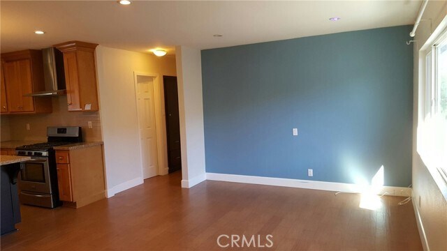 Building Photo - 9823 Cortada St