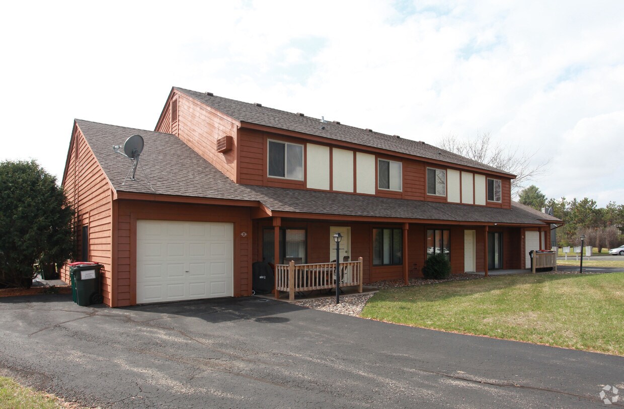 Primary Photo - 1106 Mont Croix Dr