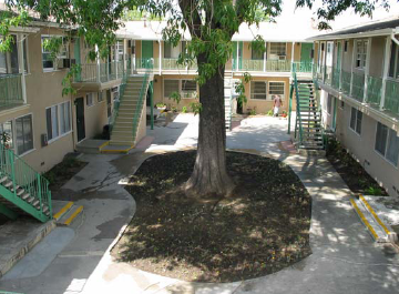 Building Photo - Victory  Plaza Apartments