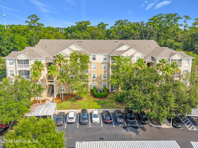 Foto del edificio - 7801 Point Meadows Dr