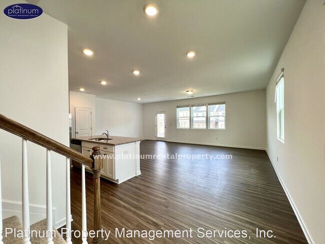Foto del edificio - 3 br, 2.5 bath House - 5770 Thornton Dr