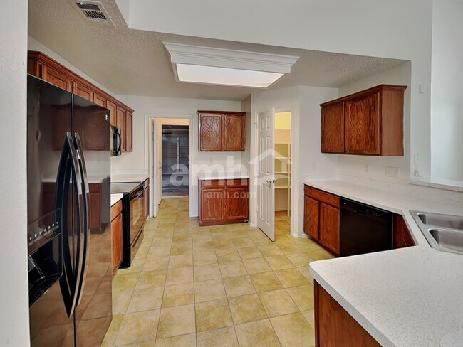 Foto del edificio - 200 Rock Prairie Ln
