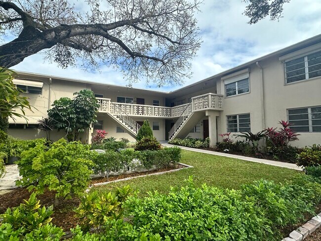 Foto del edificio - 606 C St