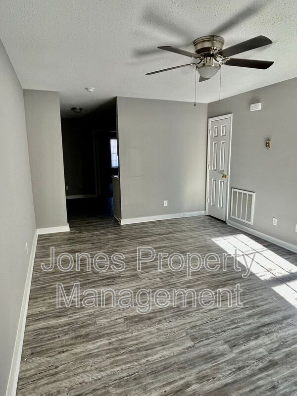 322 N Key St Unit 135, Pilot Mountain, NC 27041 Condo for Rent in Pilot Mountain, NC