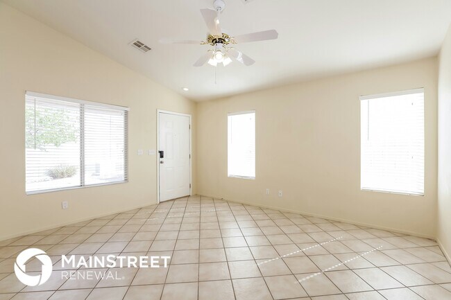 Building Photo - 7441 Tumbling St