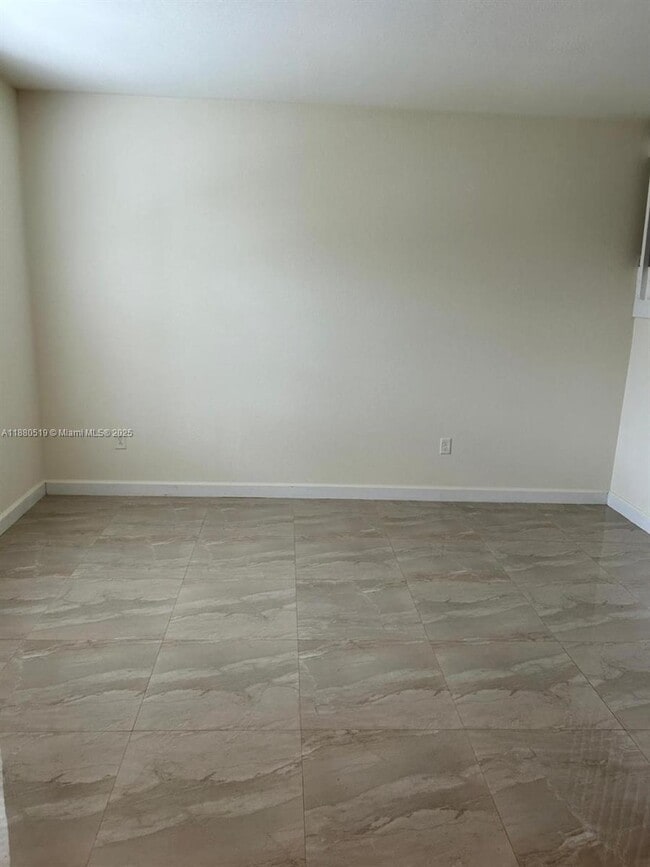 Building Photo - 9262 W 33rd Ln