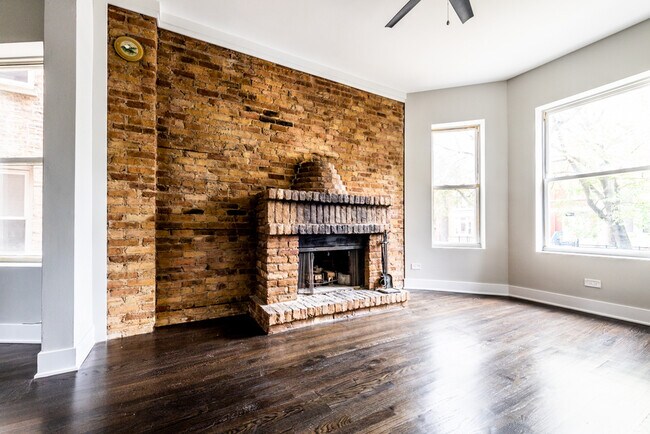 Foto del edificio - 1435 N Washtenaw Ave