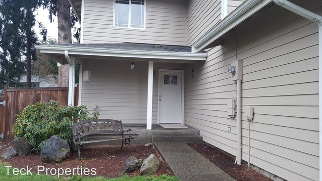 Building Photo - 4211 Quail Dr SE