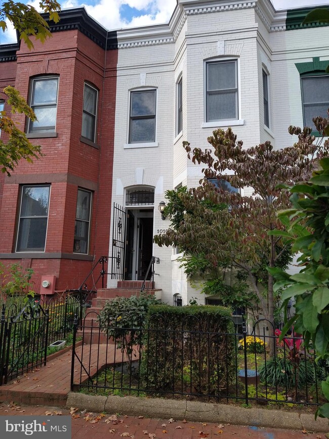 1010 Independence Ave SW, Washington, DC 20585 House Rental in