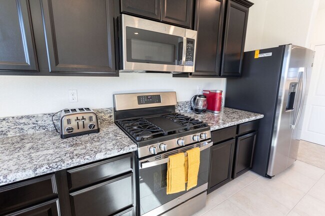 Building Photo - Spacious 4BR House in Rancho Cordova