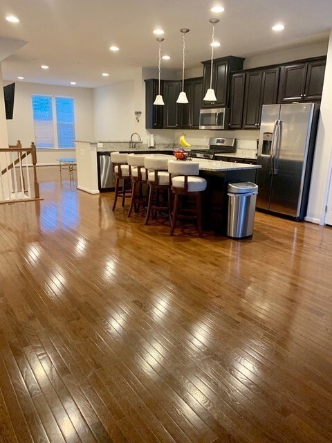 Building Photo - Gorgeous brick front 3bd 2/2bth townhouse ...