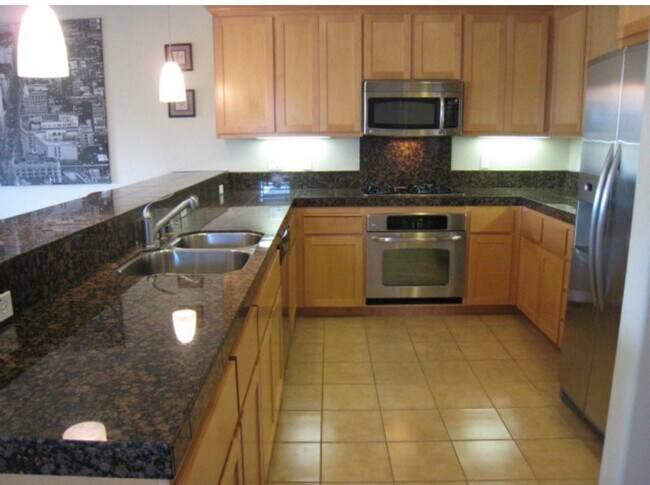 Foto del edificio - 2095 Samaritan Dr