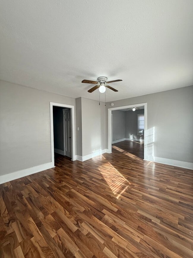 Photo - 1911 Park Ave Apartment