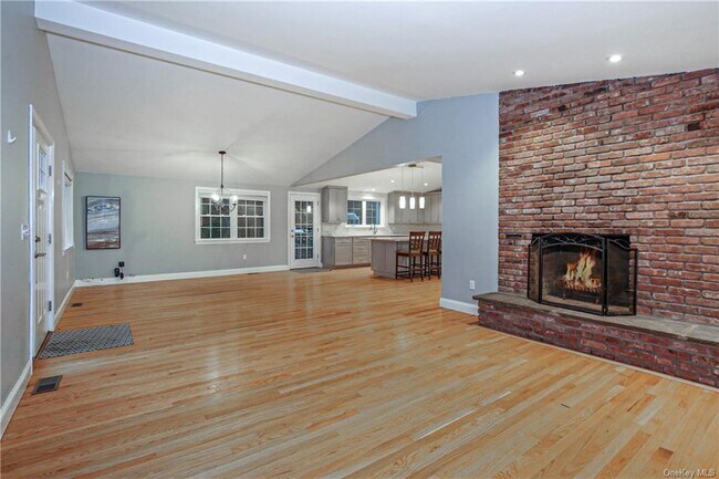 Foto del edificio - 85 Taylor Pl