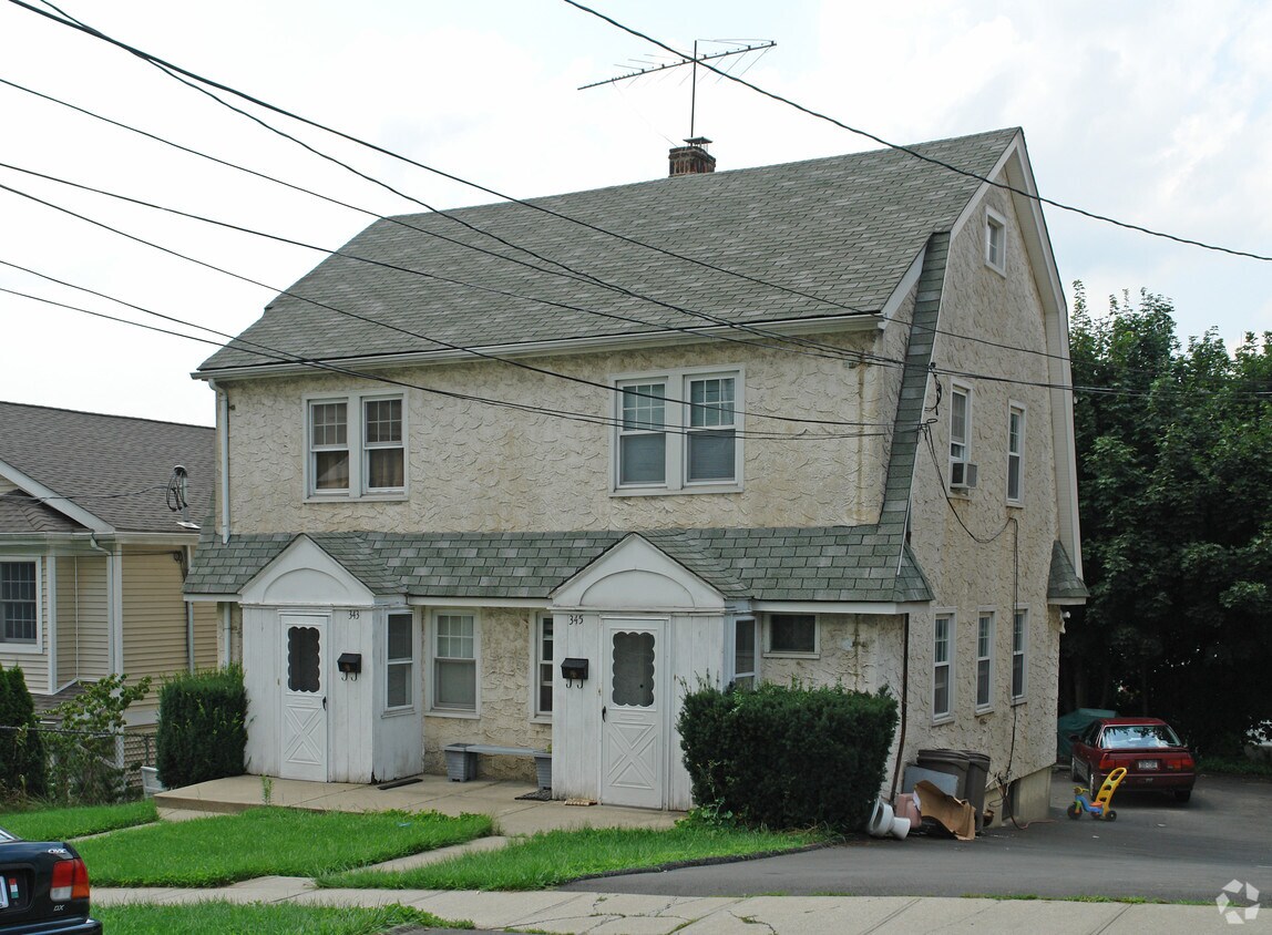 Building Photo - 343 Columbus Ave