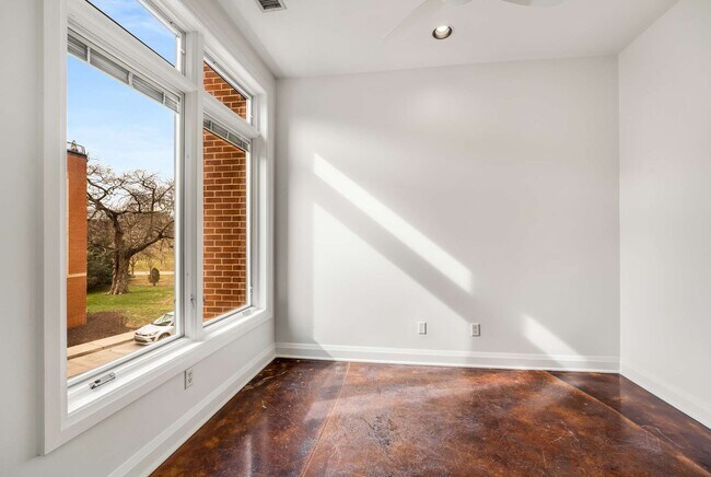 Foto del edificio - 1500 4th Ave N