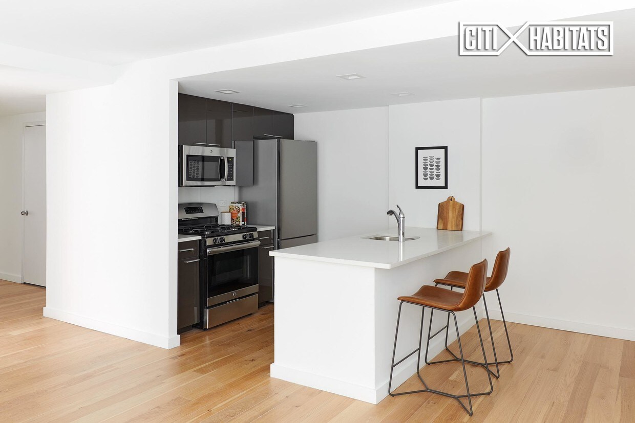 Foto principal - 4129 24th St