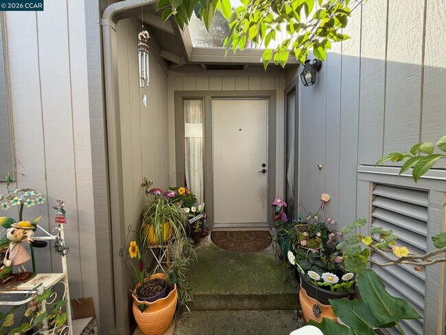 Foto del edificio - 6 Basin Ct