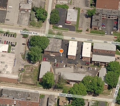 Building Photo - 7230 Southwest Ave