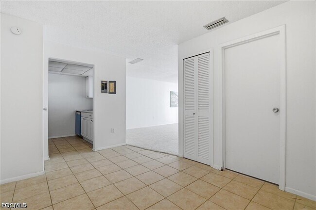Foto del edificio - 3704 Broadway