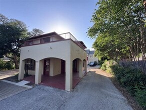 Building Photo - 410 Burleson St