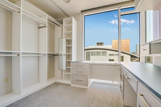 Building Photo - 1600 Barton Springs Rd