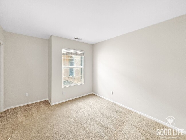 Foto del edificio - Stylish Otay Ranch Home with AC, Garage & Balcony!