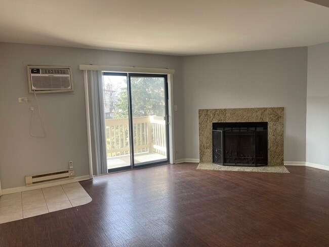 Foto del edificio - 444 Osage Ln