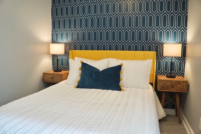 Foto del edificio - 912 E Spring St