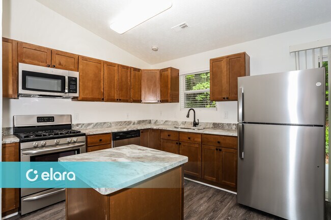 Foto del edificio - 1434 SHERRIE LN SW