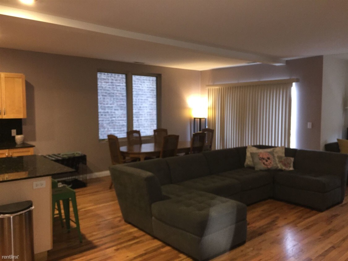 Foto principal - 1225 N California Ave