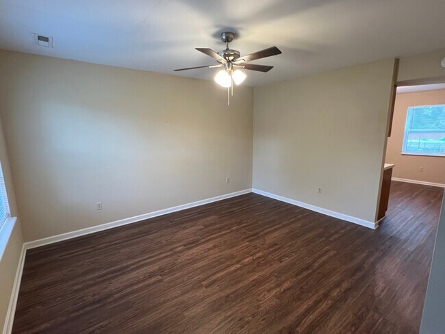 Foto del edificio - 120 Garden St