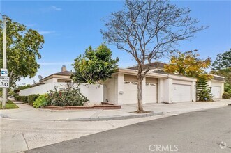 Building Photo - 1 Lancewood Way