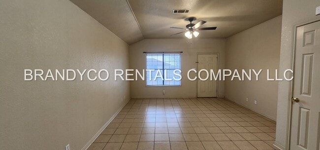 Foto del edificio - 5301 Morning Glen Ln