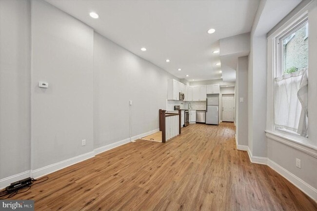 Foto del edificio - 5227 Knox St
