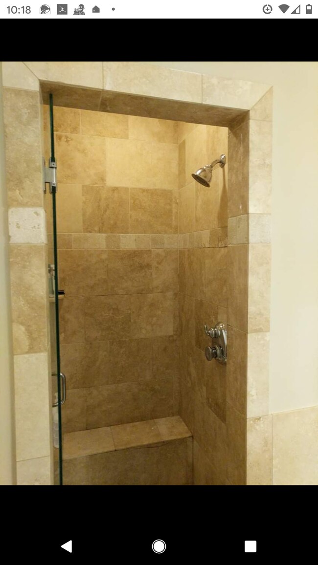 Building Photo - 1625 W Morse Ave