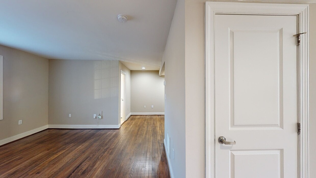 Photo - Rodgers Forge Apartments