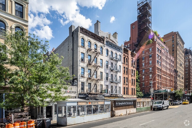 Building Photo - 423 Amsterdam Ave